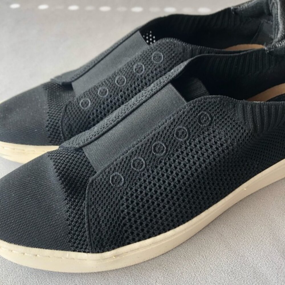 Sofft ~ Safia Knit Slip On ~ Womens Size 11 ~ Black